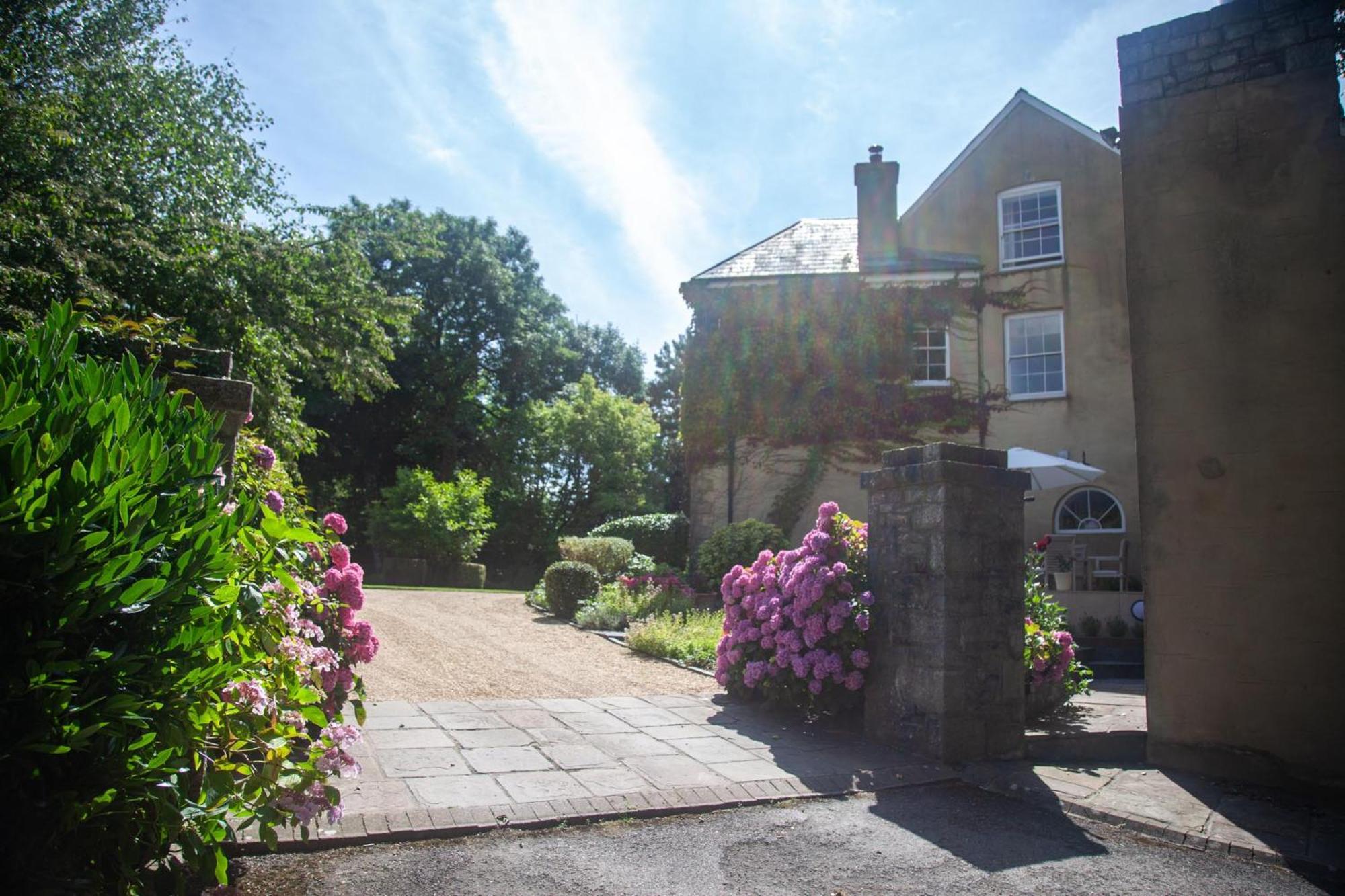 Clemenstone House B&B Cowbridge Buitenkant foto